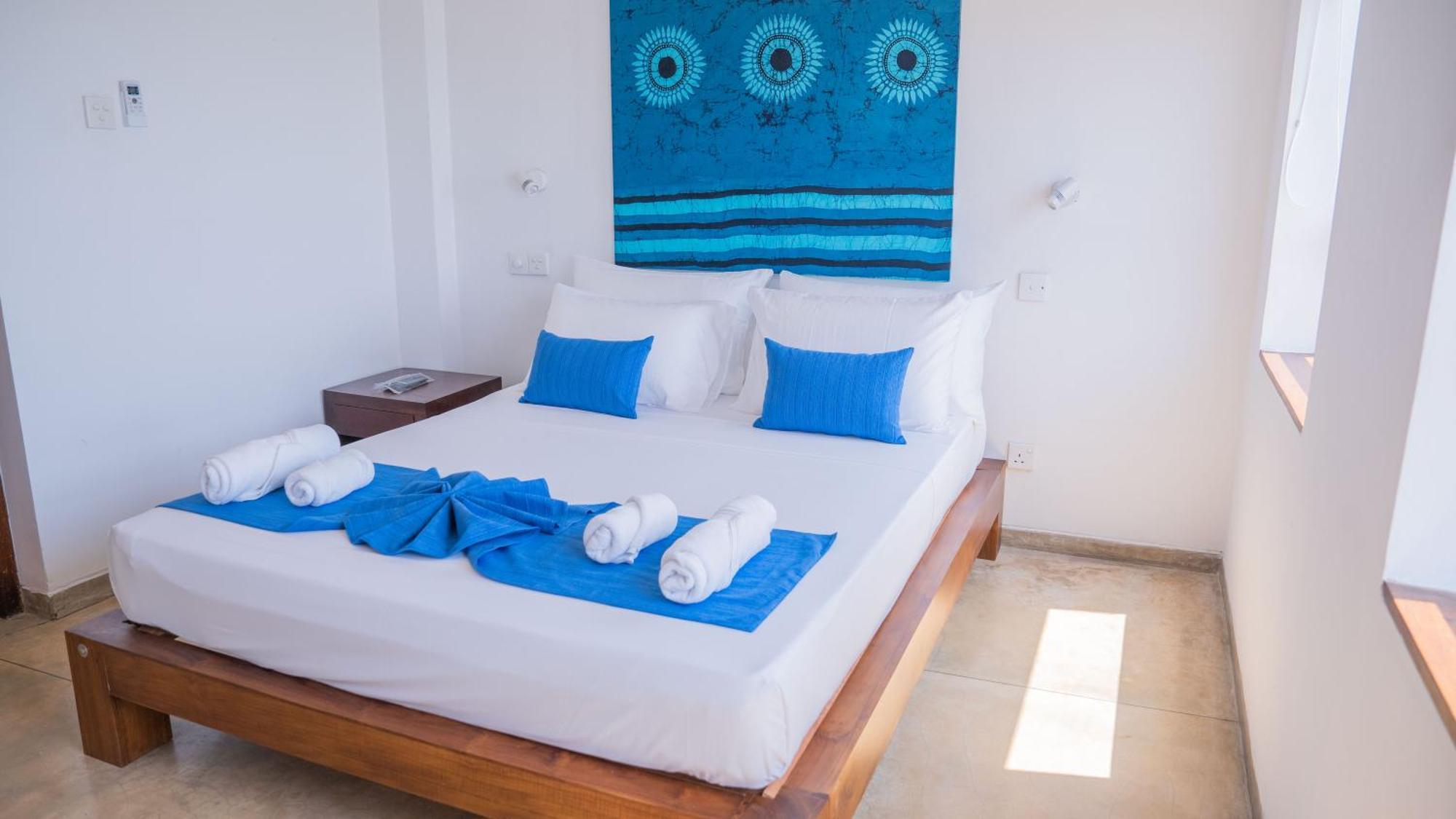 The Ocean Front By The Serendipity Collection Colombo Exterior photo
